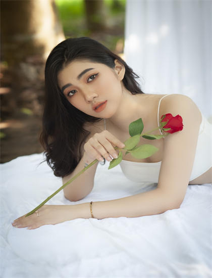 亚洲AV无码区在线观看_又色又爽又黄美女短视频_男人不难嫁