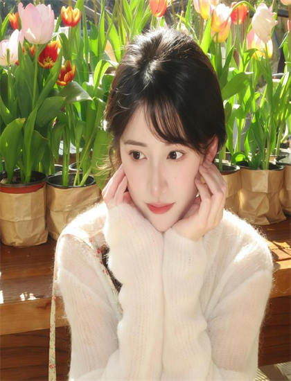 免费网站看gv片在线_爱我就陪我看电影_男人和女人接吻视频